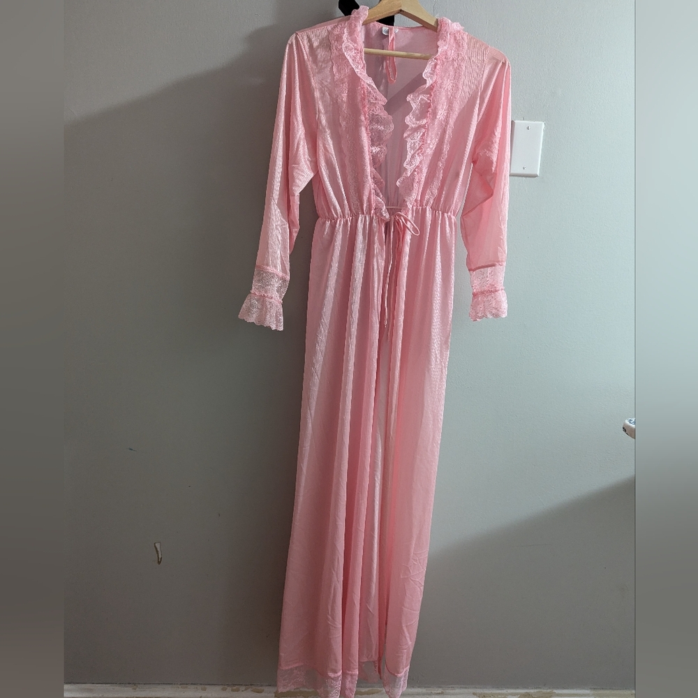 Vintage Bernette Pink Robe Size Medium